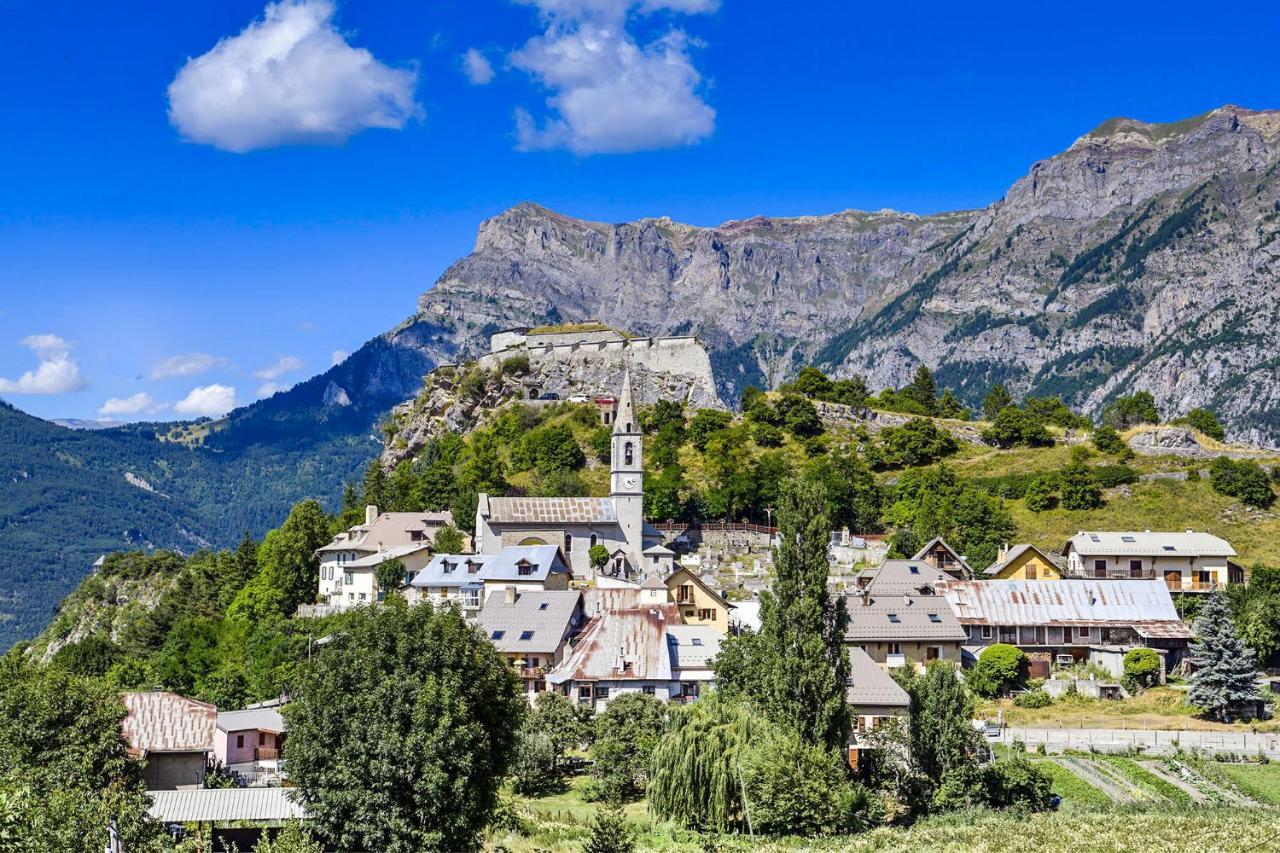 L'Auberge Saint-Vincent-les-Forts Exterior foto